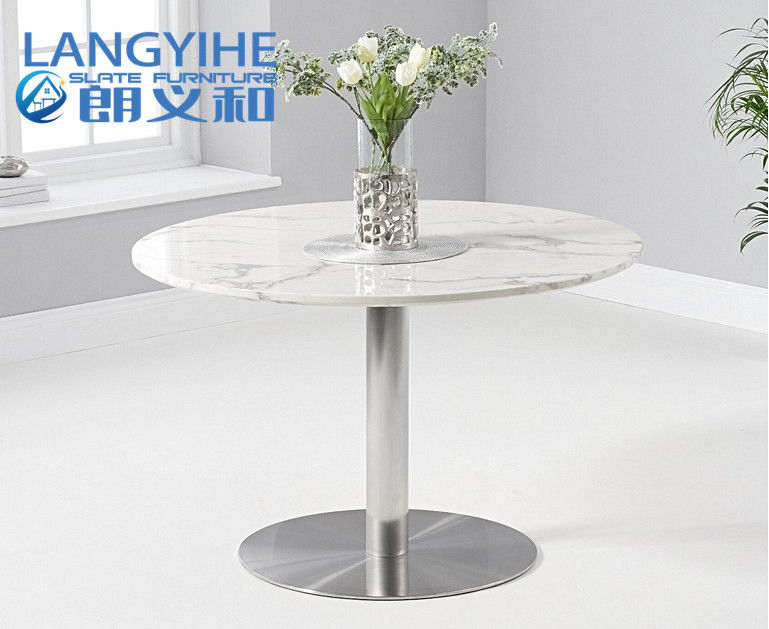 덮개를 씌운 의자 120cm 원형 대리석 식탁